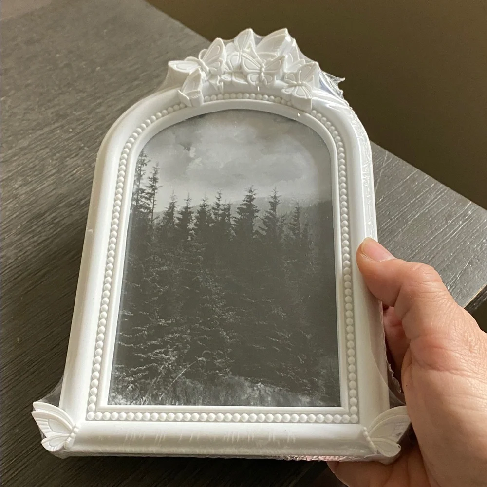 Elegant White Picture Frame with Butterfly Accents